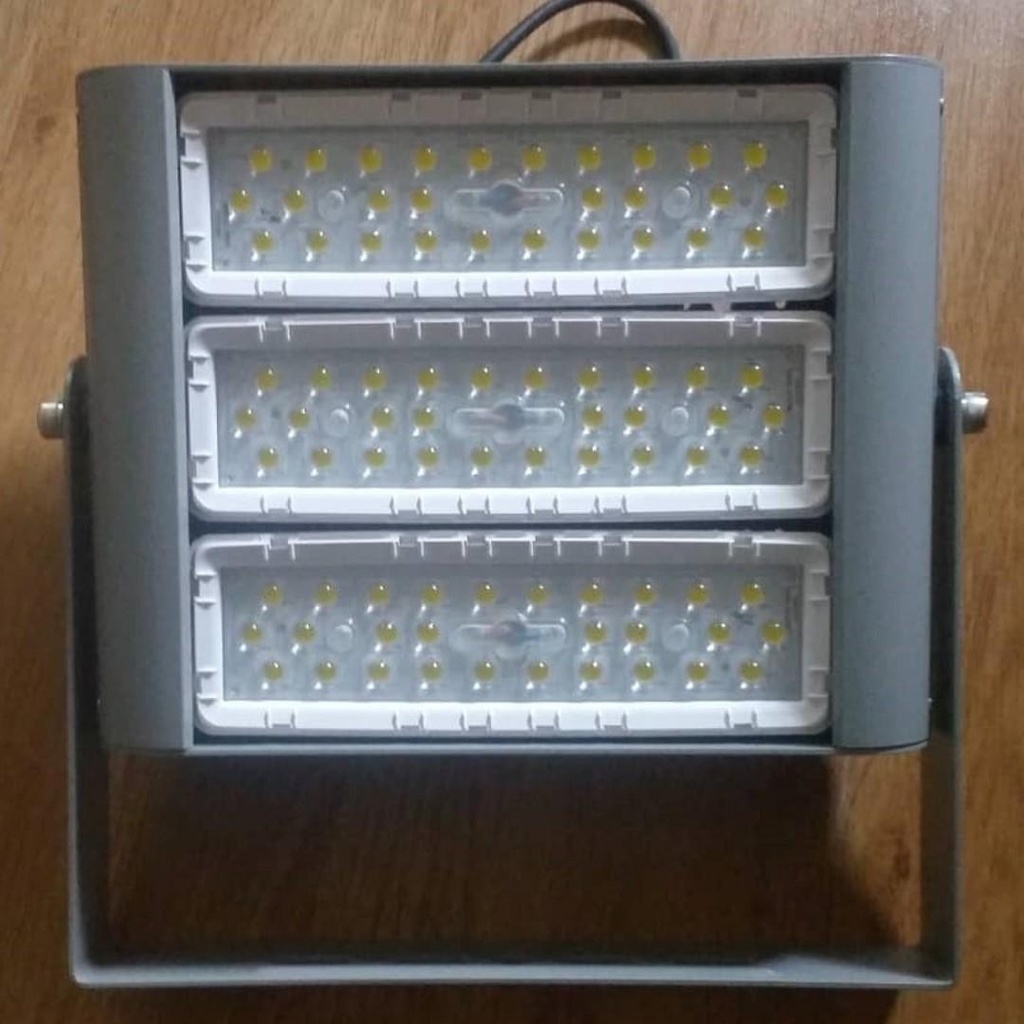 LED HIGH BAY LIGHT